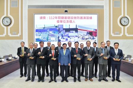 2023年12月29日行政院副院長鄭文燦主持「112年行政院國土安全政策會報」_4.jpg